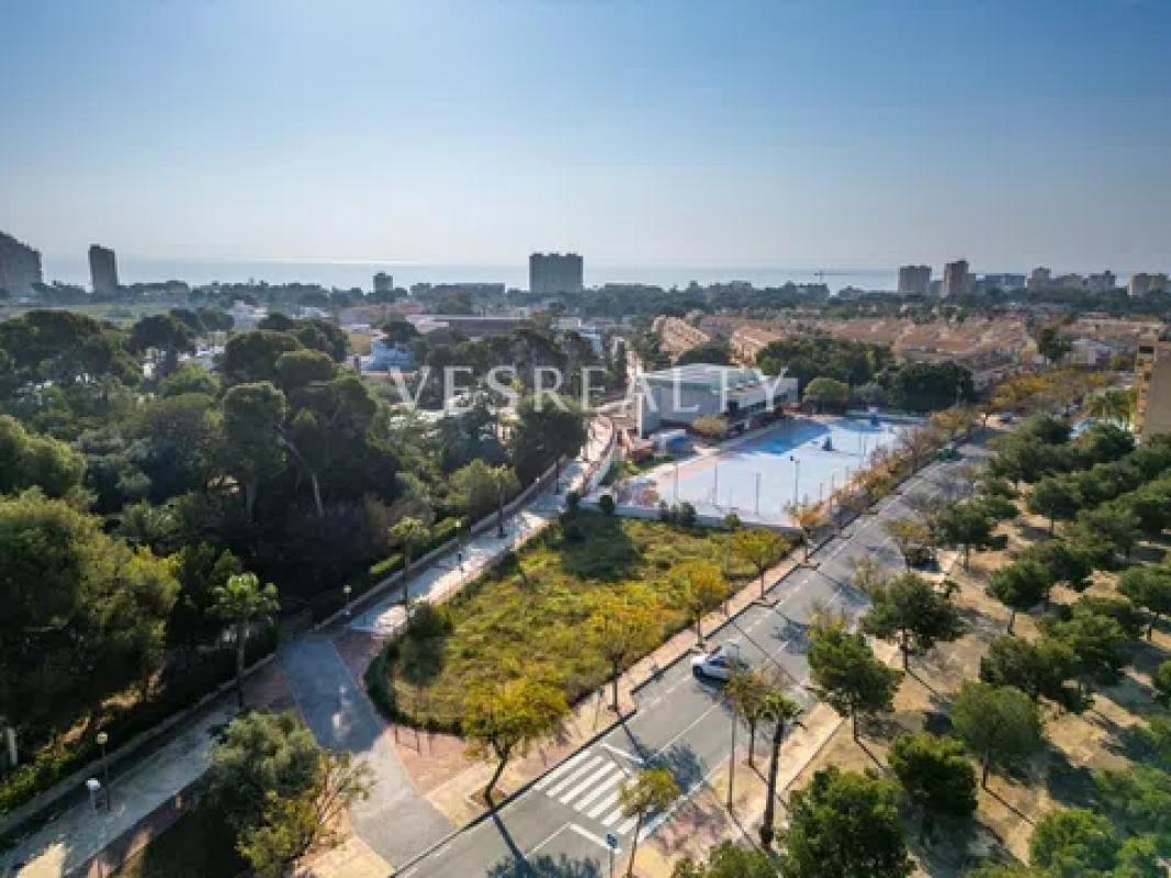 Terreno en venta en El Campello, Alicante photo 5