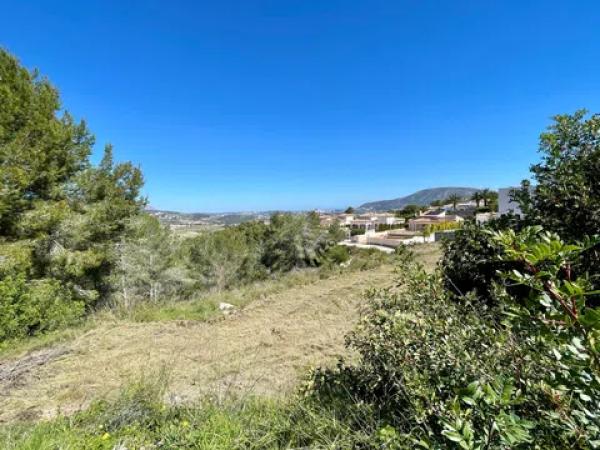 Terreno en calle Benimantell thumbnail 1