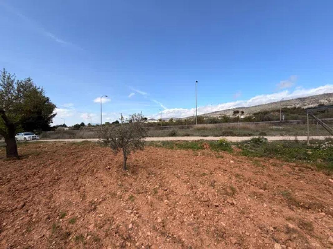 Terreno en venta en Ibi, Alicante photo 3