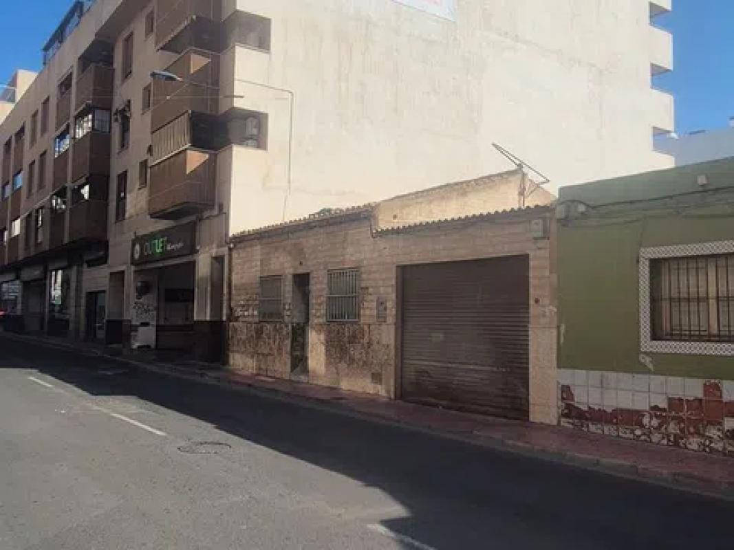 Terreno en venta en Torrevieja, Alicante photo 3