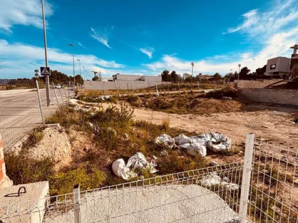 Terreno en calle Roma, 1 thumbnail 1