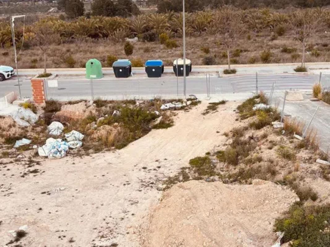 Terreno en venta en Polop, Alicante photo 3