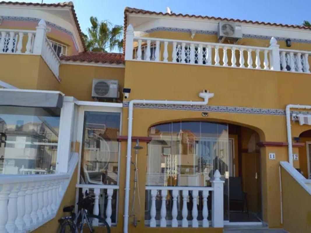 Venta de chalet adosado en Calle Talco , Orihuela photo 2