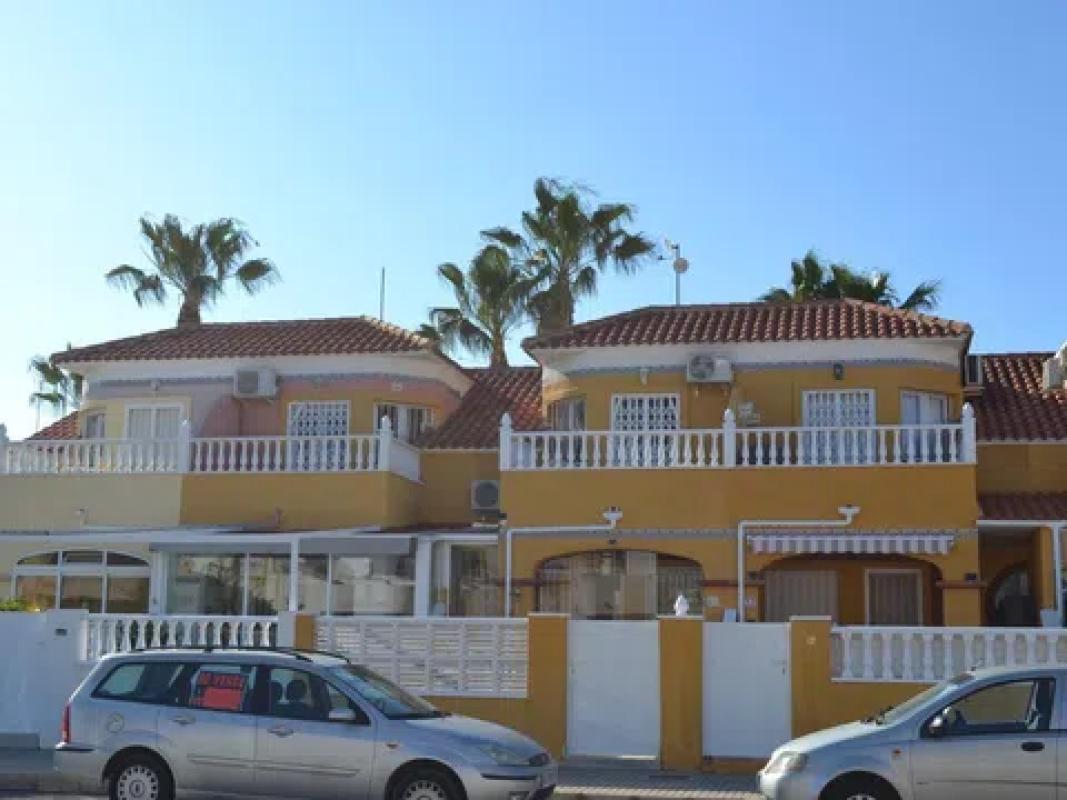 Venta de chalet adosado en Calle Talco , Orihuela photo 4