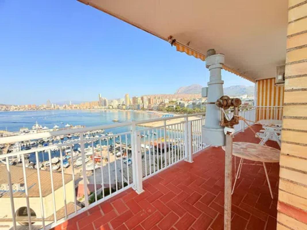 Sale of apartment in Calle del Condestable Zaragoza, Benidorm
 photo 3