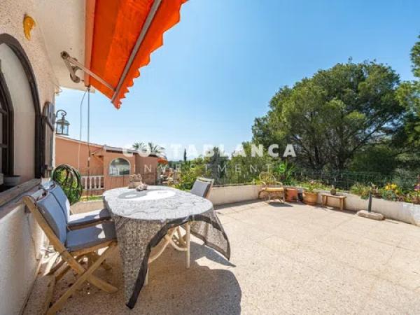 Chalet independiente en venta en Calle Gessami, La Nucia
photo 1