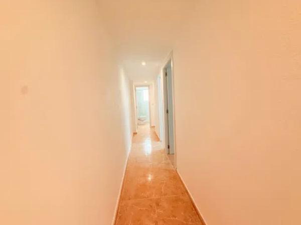 Sale of flat in CL CAMI VELL DE VALENCIA, 21, La Villajoyosa / Vila Joiosa
thumbnail 2