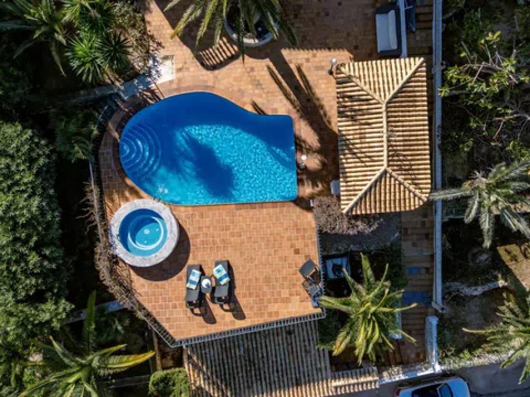 Sale of independent chalet in Calle George Gershwin, Jávea/Xàbia
photo 4