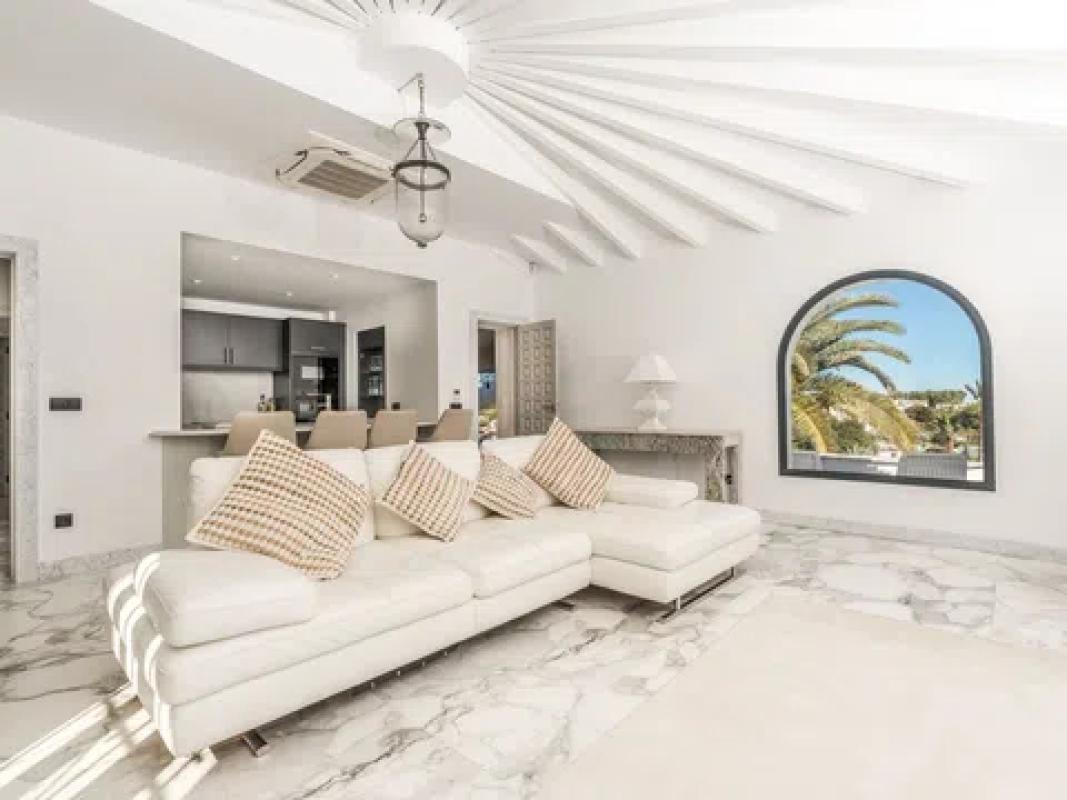 Sale of independent chalet in Calle George Gershwin, Jávea/Xàbia
photo 5