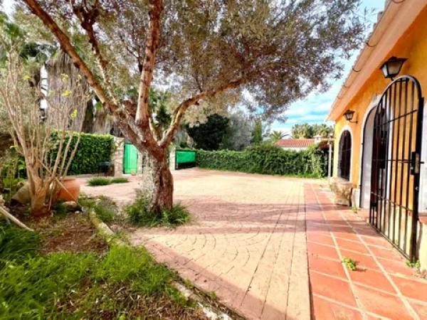 Independent chalet for sale in Centro Ciudad, Jávea/Xàbia
thumbnail 2