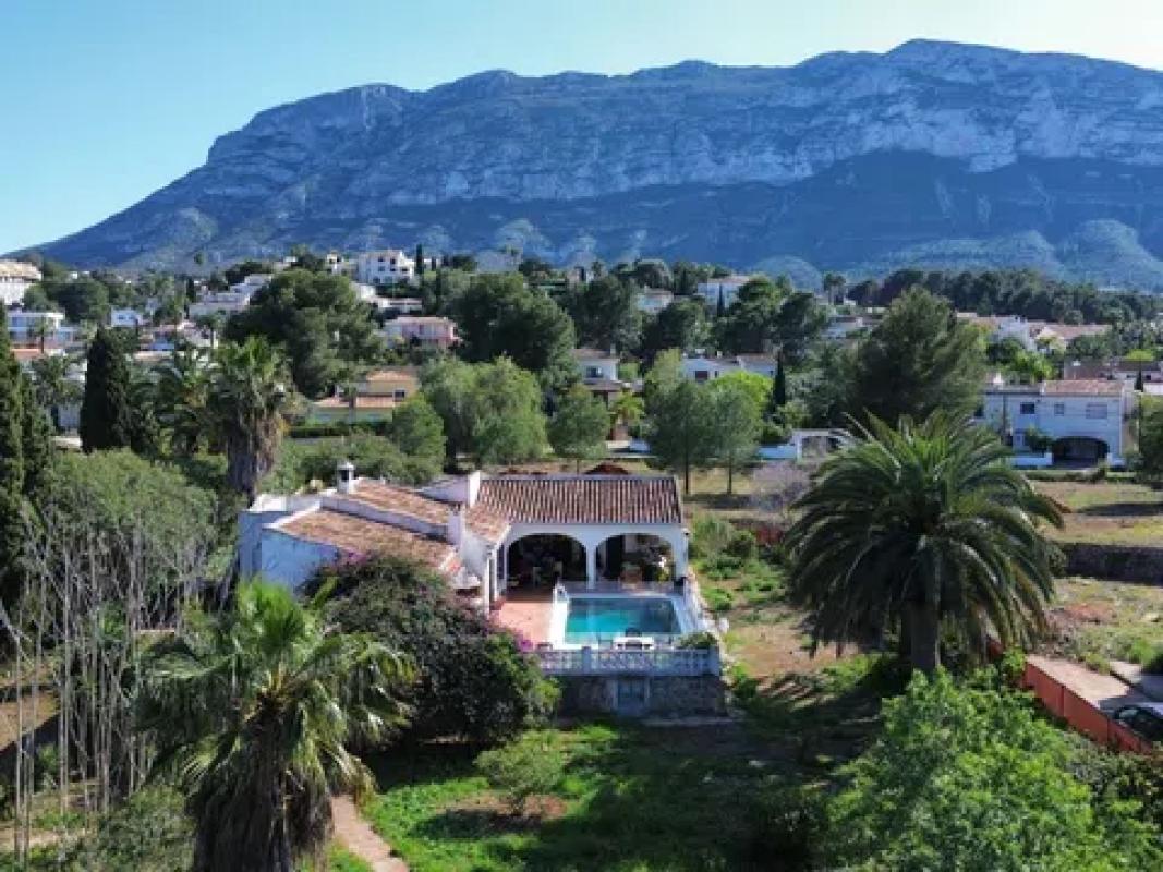 Venta de chalet independiente en Calle Deimos, Denia
photo 2