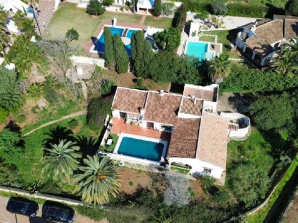 Casa independiente en calle Deimos thumbnail 2