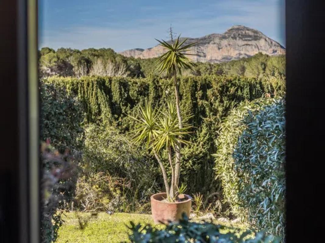 Properties for sale and rent in Spain photo 5