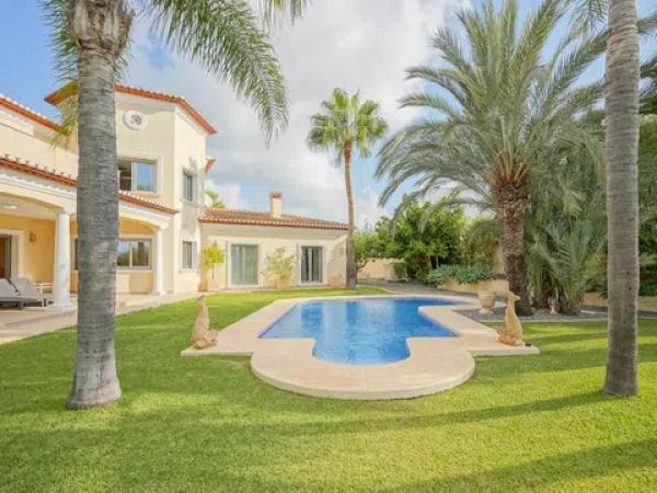 Chalet wolnostojący na sprzedaż w  Cala Advocat - Baladrar, Benissa photo 2