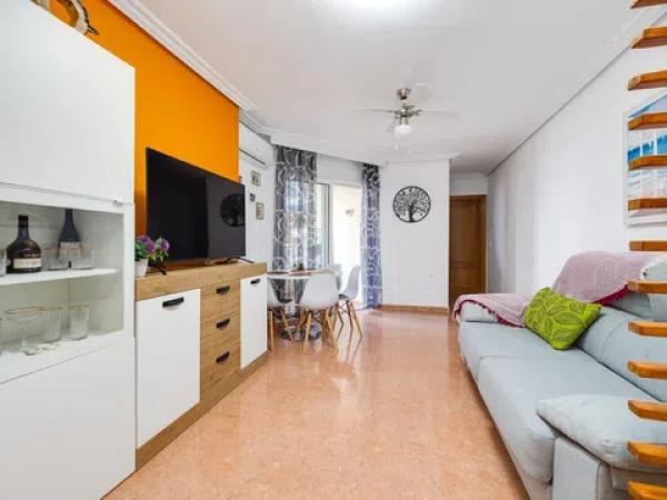 Sprzedaż mieszkania w Calle la Sal, Torrevieja
thumbnail 1