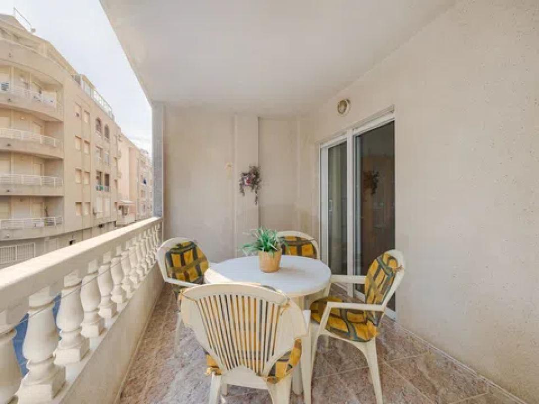 Venta de piso en Calle María Gil Vallejos, 18, Torrevieja
photo 3