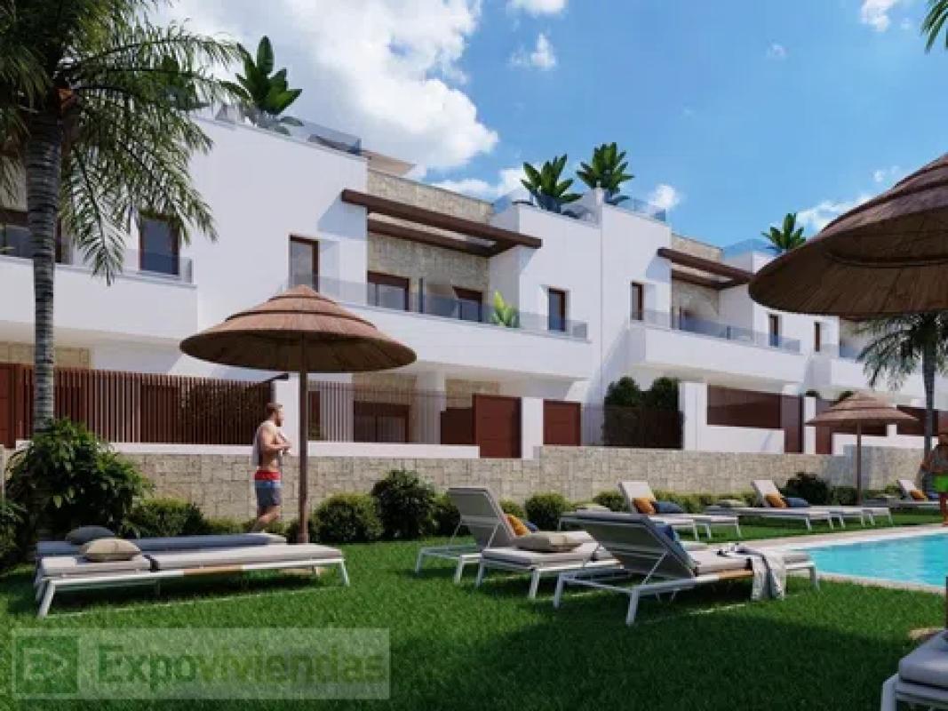 Venta de chalet independiente en Calle Melocotonero, 676, Orihuela
photo 1