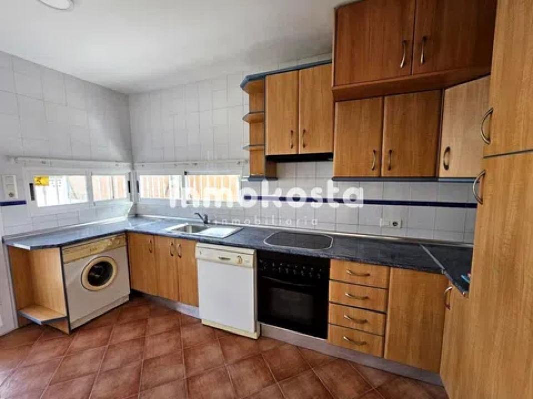 Продажа отдельного шале в  Montebello - Nou Espai, Ла Нусия photo 3