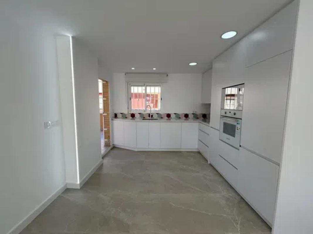 Sale of apartment in Zona Pueblo, Pilar de la Horadada
photo 2