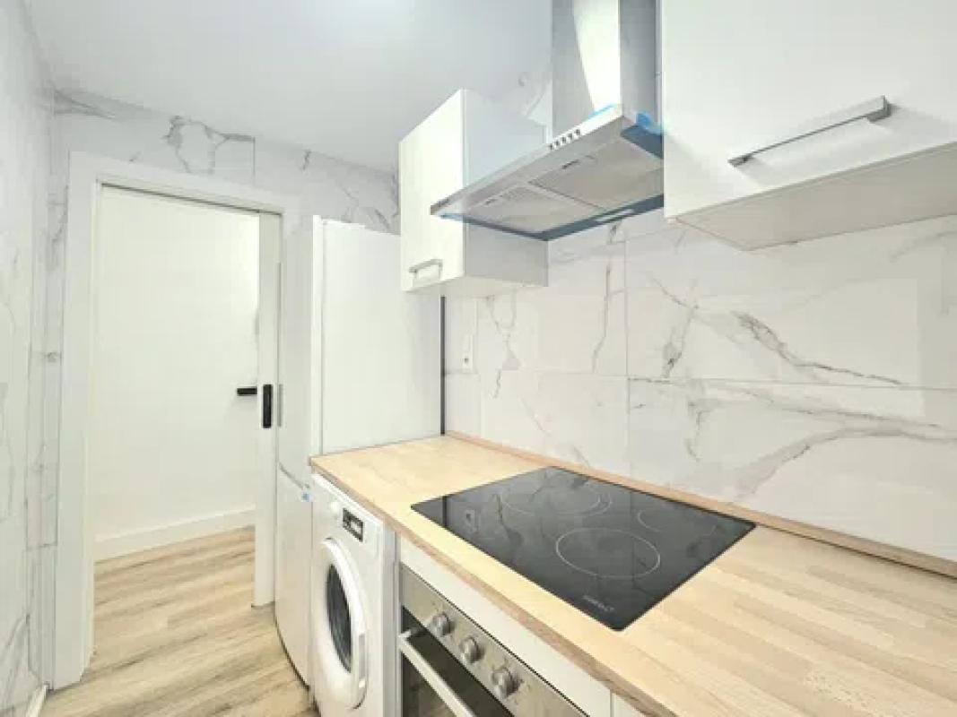 Sale of apartment in Calle Zoa, Torrevieja
 photo 3