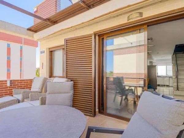 Duplex en venta en Calle Cabo de Gata, Orihuela thumbnail 2