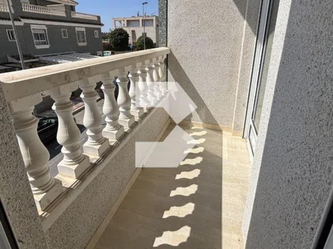 Sprzedaż mieszkania w Calle Puig Coronat, El Campello
photo 5