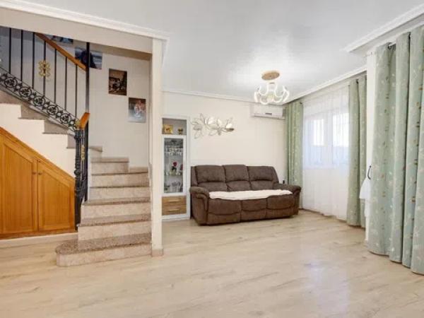 Chalet adosado photo 2