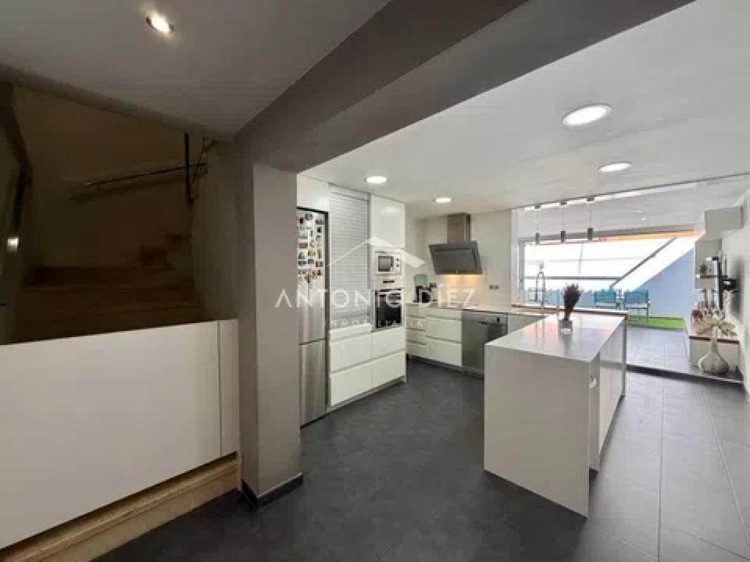 Sale of townhouse in Barrio La Serranica - Sagrado Corazón , Aspe photo 2