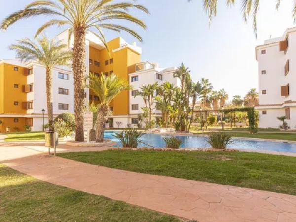 Venta de piso en Avenida de las Olas s/n, Torrevieja
 photo 1