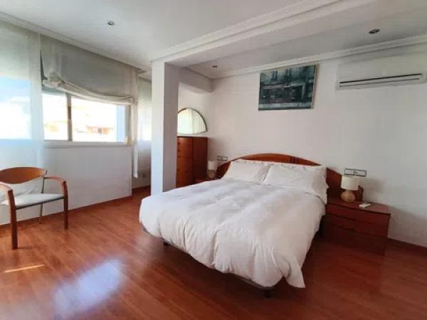 Sale of flat in Calle d'Alacant, Benidorm
 photo 4