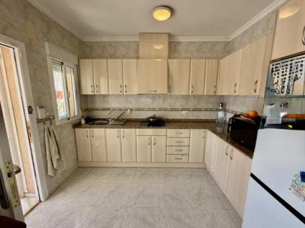 Chalet independiente en venta en Barrio La Marquesa, Rojales
thumbnail 1