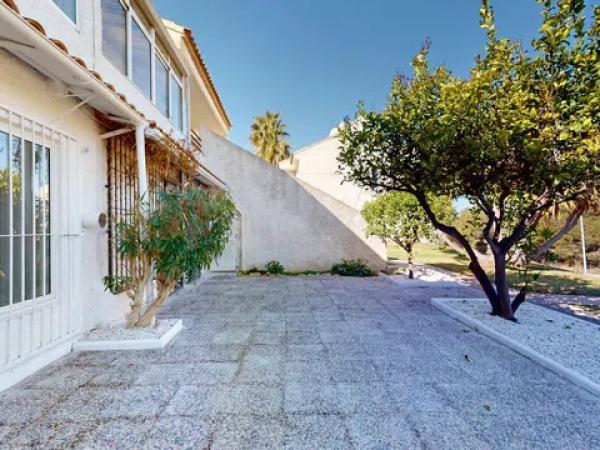 Venta de piso en Barrio Villamartín, Orihuela
 photo 1