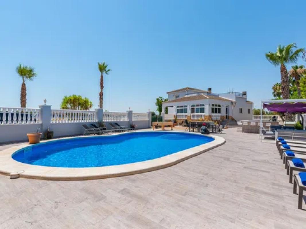 Продажа отдельного шале в Catral, Катрал photo 1