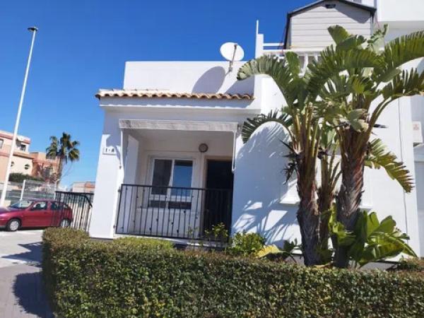 Chalet wolnostojący na sprzedaż w  Barrio Parque de las Naciones, Torrevieja photo 3