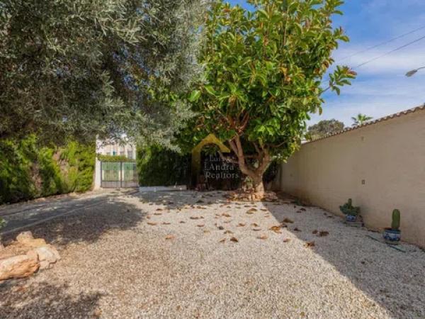 Частный шале на продаже в  Barrio La Siesta - El Salado - Torreta, Торревьеха photo 4