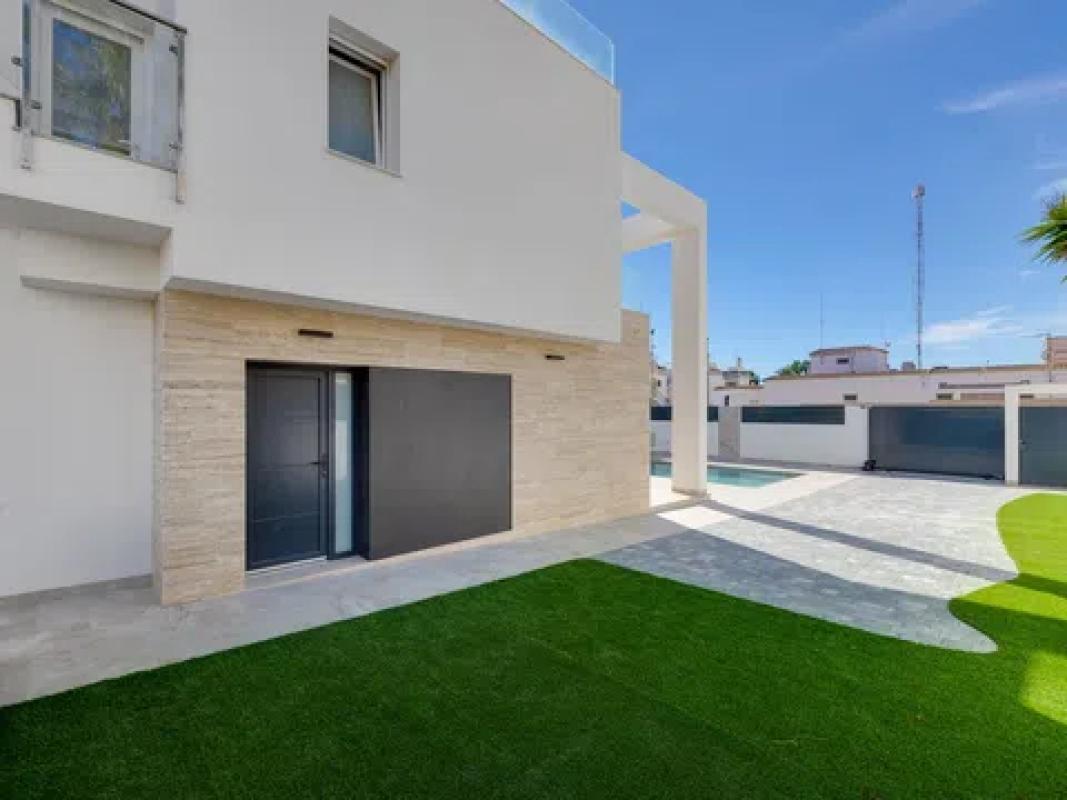 New construction Aromas del Mar in Torrevieja photo 3