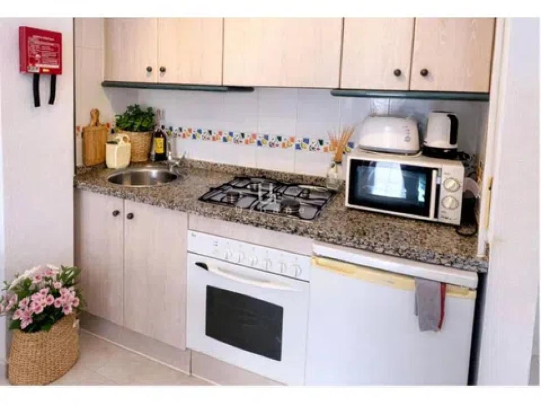 Sale of apartment in Calle Gibraltar, Calpe
 photo 3