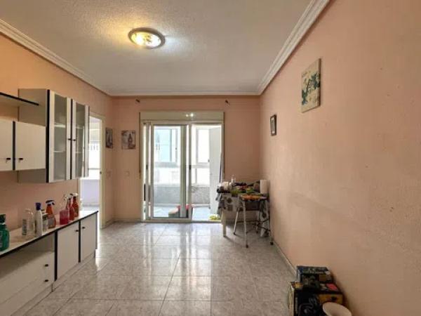 Sprzedaż mieszkania w Calle Moriones, Torrevieja
thumbnail 2