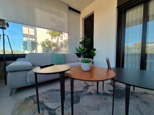 Venta de piso en Calle General Gutiérrez Mellado, Elche / Elx
thumbnail 2