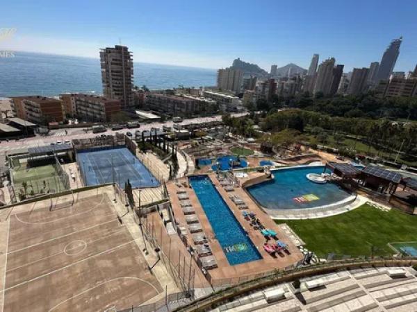 Sale of flat in Avenida Murtal, Benidorm
 photo 1