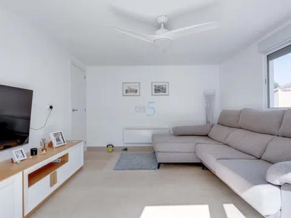 Chalet independiente en venta en Barrio Los Balcones - Los Altos del Edén, Torrevieja
thumbnail 2