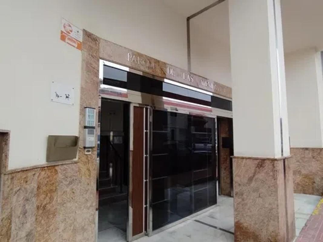 Venta de piso en Calle Caritas, Torrevieja
 photo 2