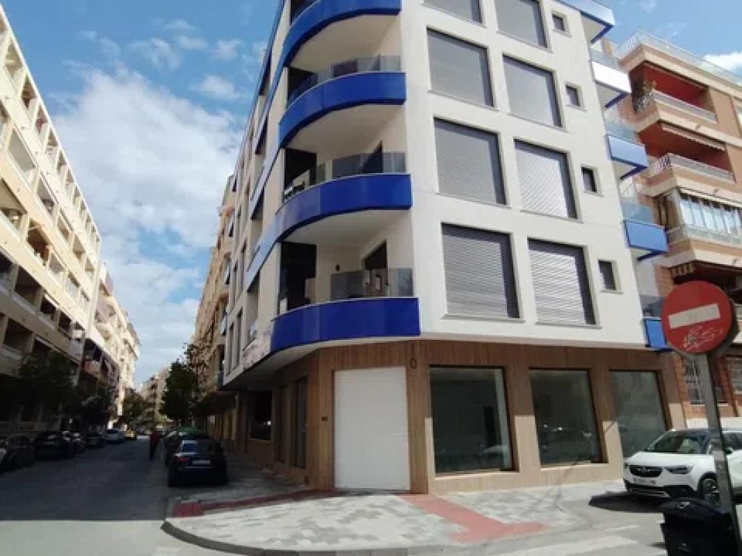Venta de piso en C. RAMON GALLUD ESQ RADIO MURCIA, Torrevieja
photo 5