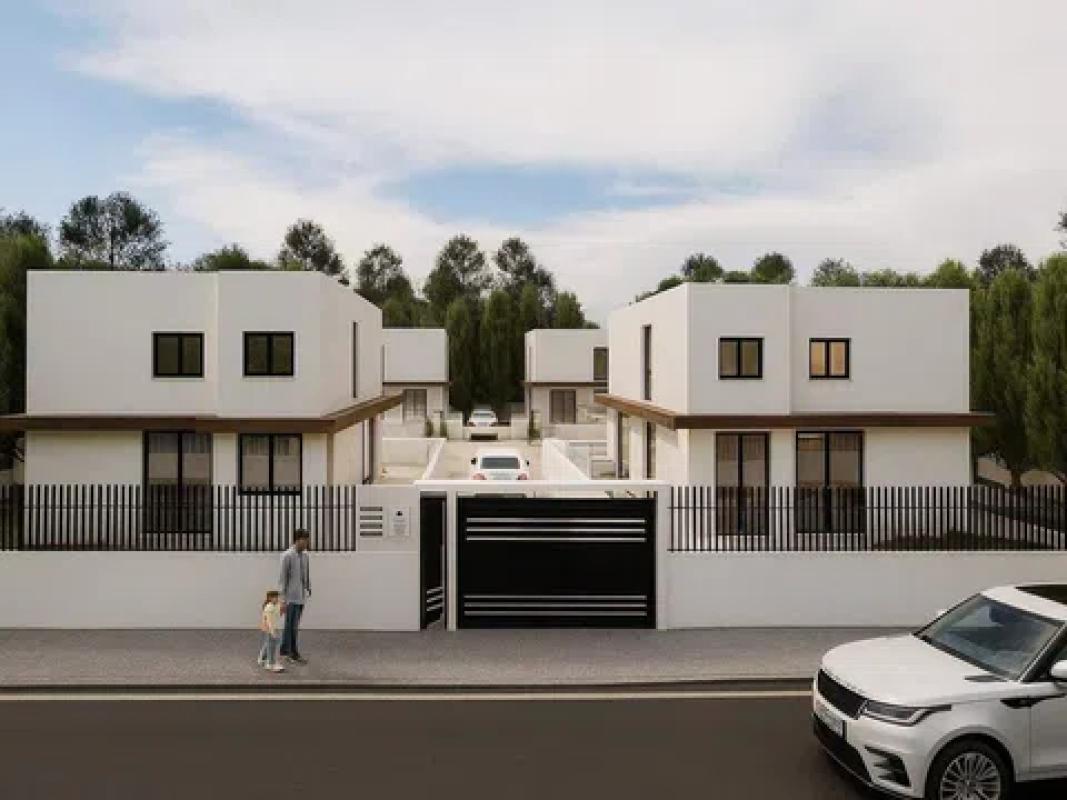 Properties for sale and rent in Spain photo 1