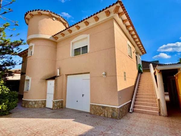 Casa independiente en calle Manuel Nicolas Riguelme House s/n photo 3