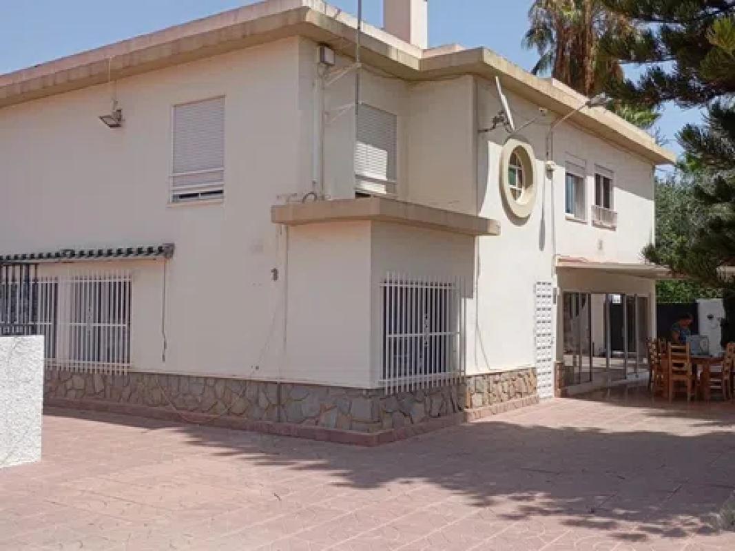 Sprzedaż niezależnego domku jednorodzinnego w  Peña de Las Águilas, Elche / Elx photo 2