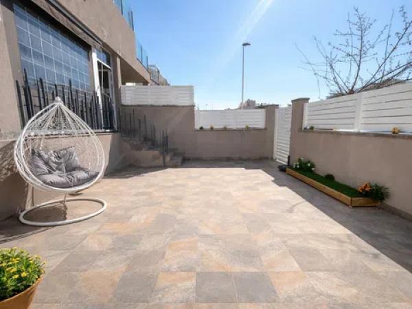 Chalet adosado en calle Rosa Diez Gonzalez photo 3