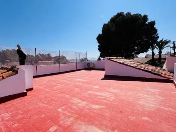 Chalet pareado en calle Serra Montcabrer thumbnail 2