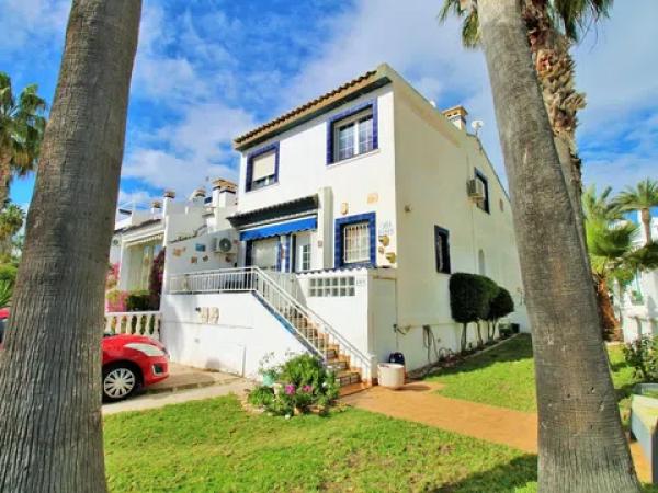 Chalet independiente en venta en Barrio Los Dolses, Orihuela
thumbnail 2