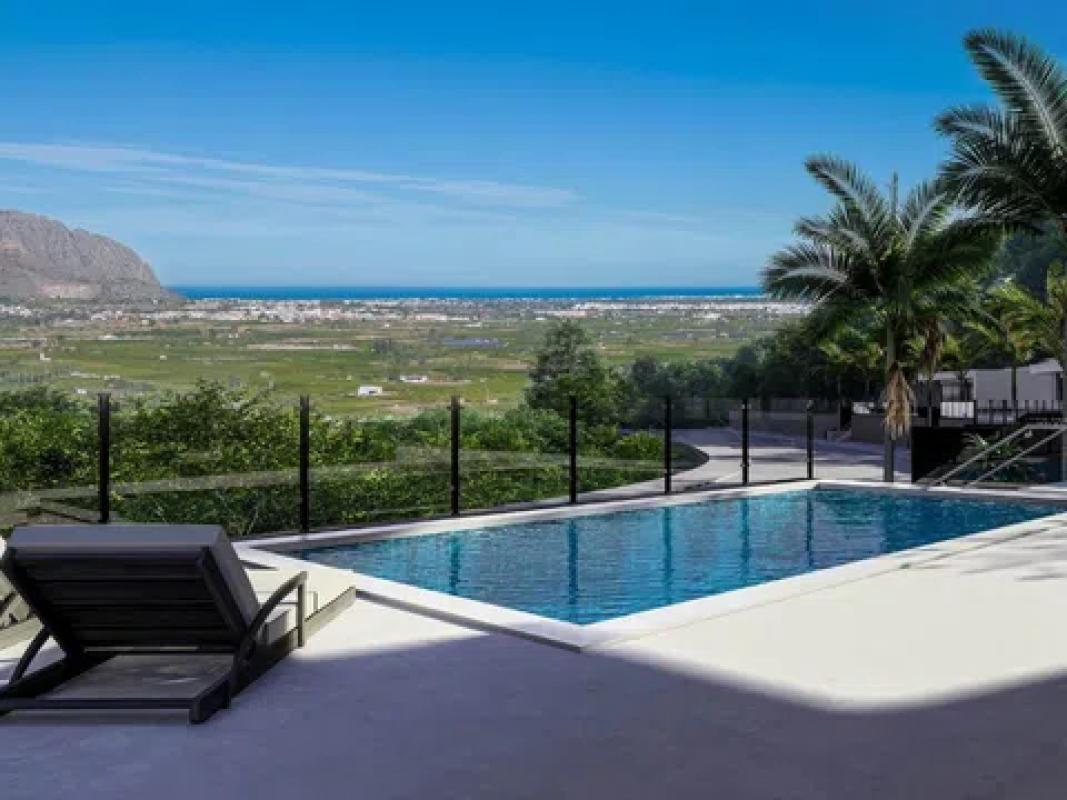 Продажа отдельного шале в  Monte Solana, Педрегер photo 2